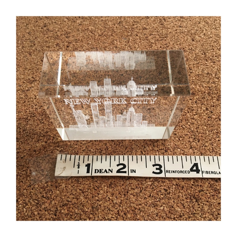 NYC Skyline 3D Glass Paperweight with Twin Towers - Picture 5 of 14